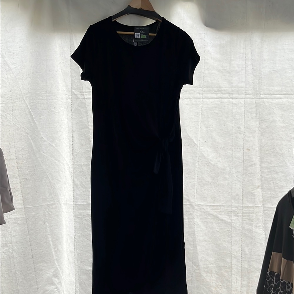 Elegant Black Dress